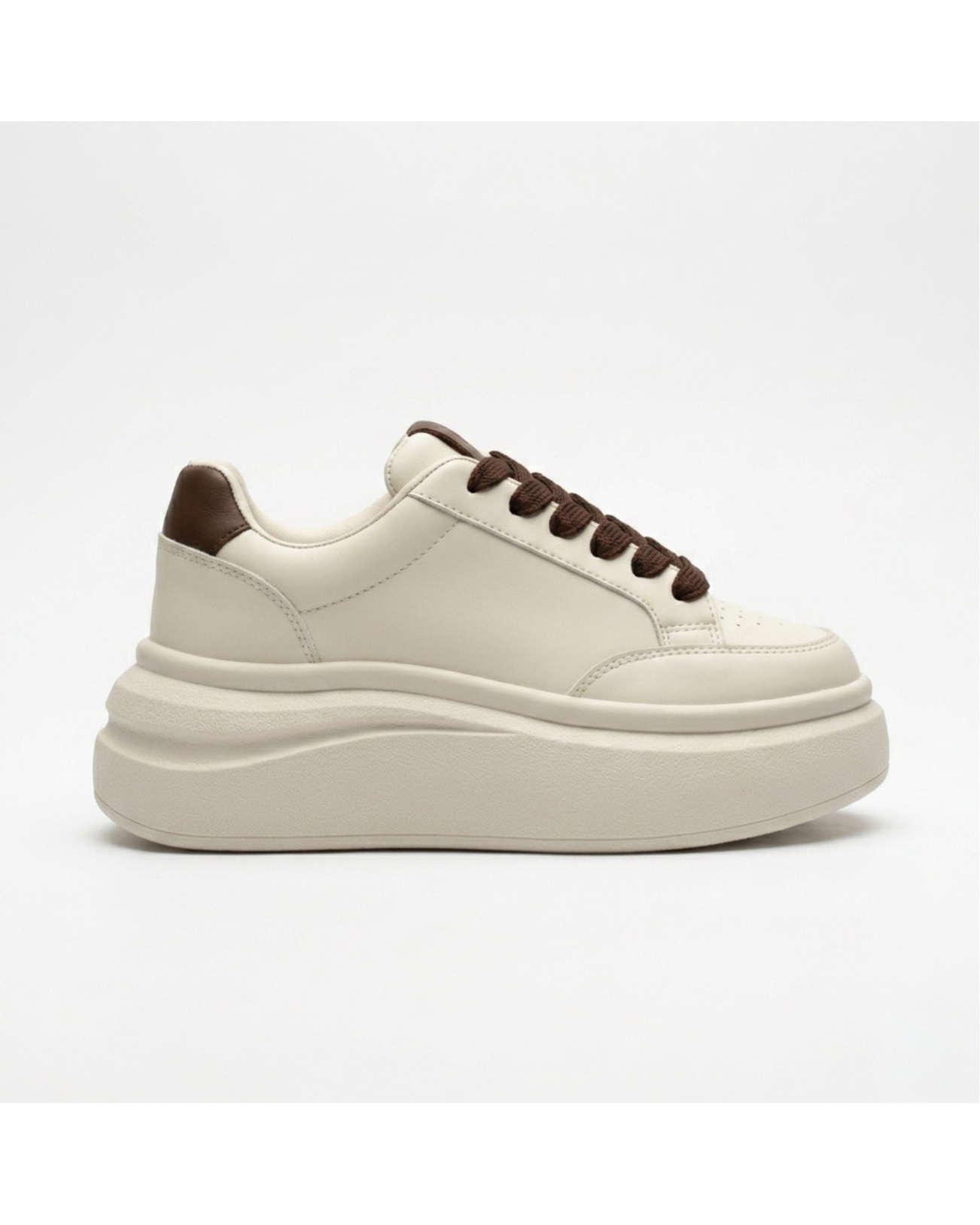 Tenis plataforma beige para mujer con detalles café Ref Martina - Imagen 6